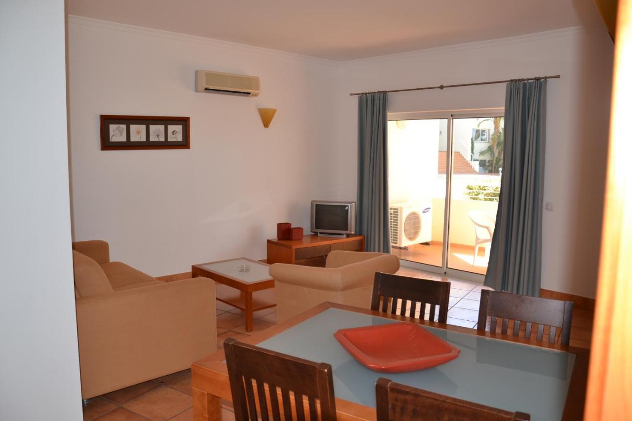 Bel Appartement Au Bord De La Mer De Porto De Mos Lagos Exterior photo