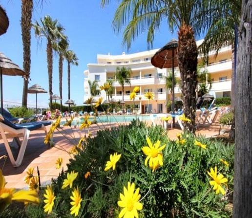 Bel Appartement Au Bord De La Mer De Porto De Mos Lagos Exterior photo